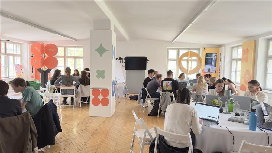 Mathematics Hackathon at Nextistence: Students Solved Smart Future Challenges